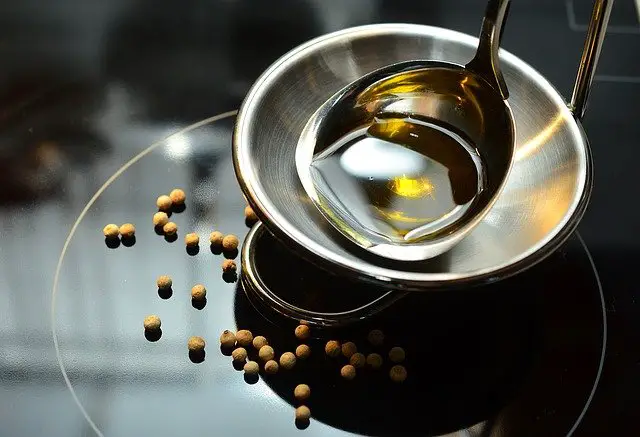 Cooking baby food with olive oil 