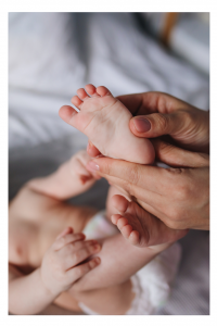Massaging bab feet in How long does it take for olive oil to relieve constipation in babies?